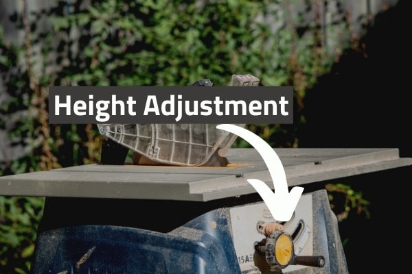 Table saw height adjustment wheel